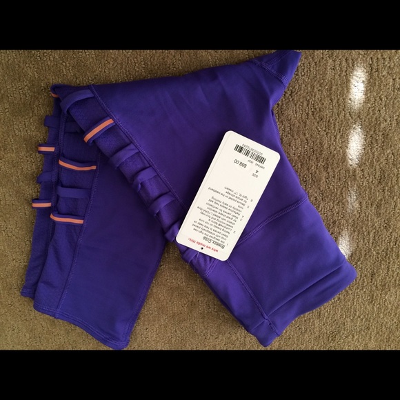 Lululemon Breezy Crop