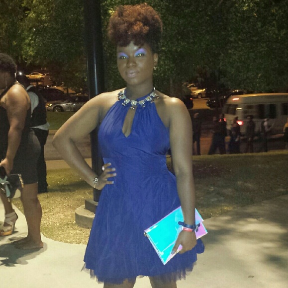 Meet your Posher, Melissa - Picture 2 of 3