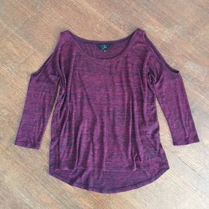 "Jack" Cold shoulder top