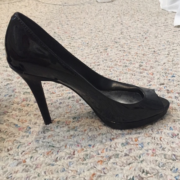 Open Toe Black Heel - Picture 2 of 2