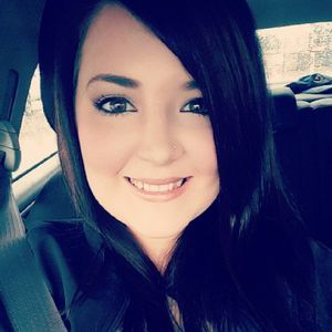 Meet your Posher, Christina