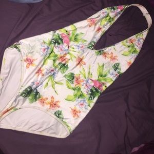 Worn once bathing suit, fits very nice