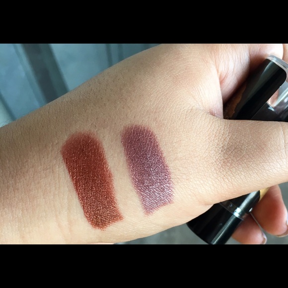 LIPSTICKS💄 - Picture 2 of 3