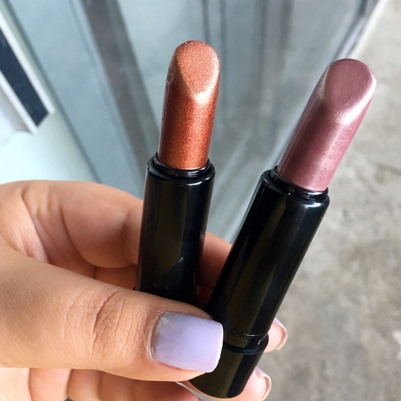 LIPSTICKS💄 - Picture 3 of 3