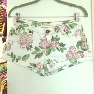 Moving sale!! Brand-new white rose shorts