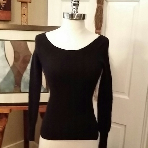 100% Cashmere sweater