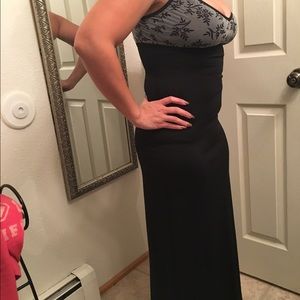 Long dress, size medium (6-8)