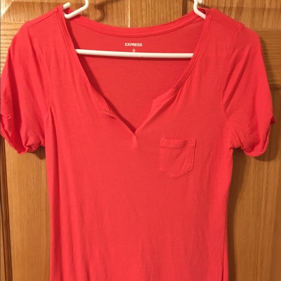 Express size medium tee