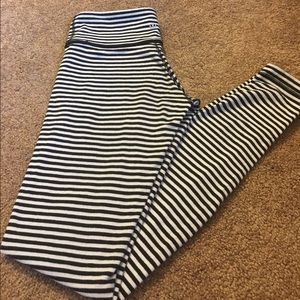 Lululemon 2 stripe leggings