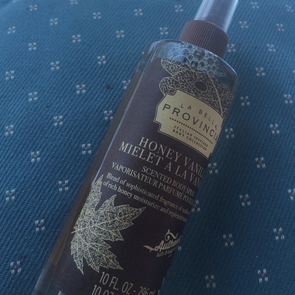 Honey vanilla scented body spray