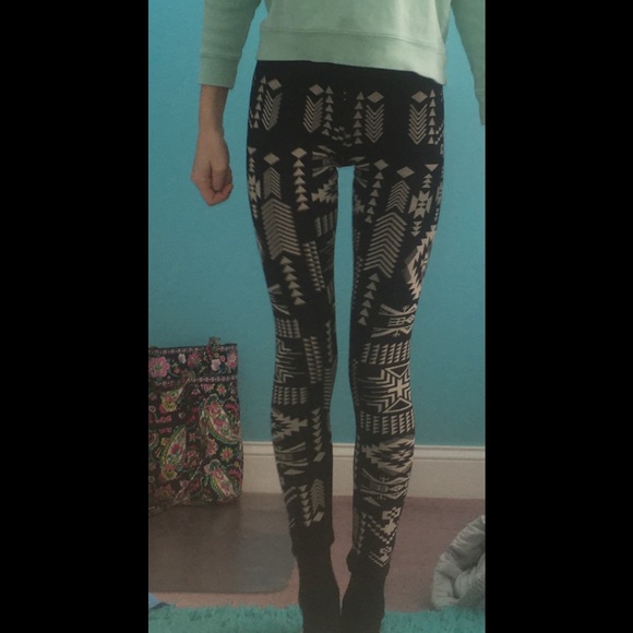 Forever 21 tribal leggings