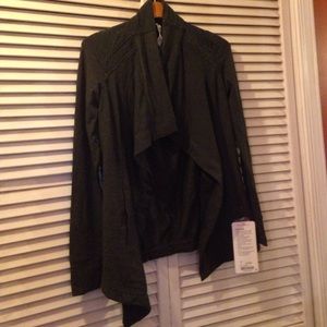 Lululemon coast wrap