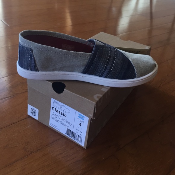 Classic Grey Chambray Indigo Serape TOMS