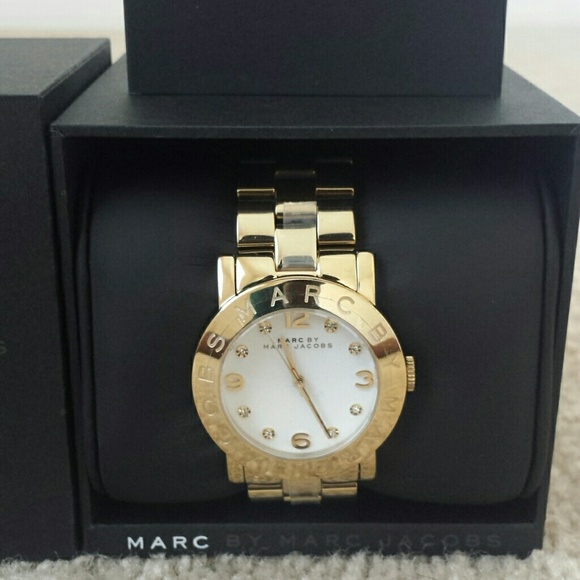 🚫SOLD🚫100%Auth. NIB Marc Jacobs watch - Picture 2 of 4