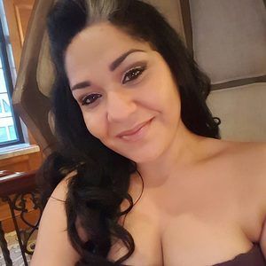 Meet your Posher, Corina