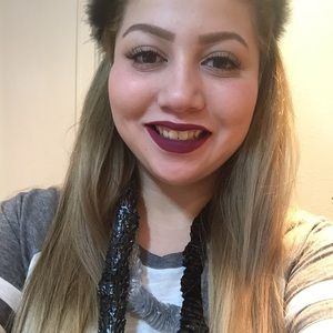 Meet your Posher, Maria