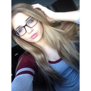 Meet your Posher, Kelsey