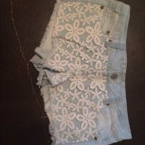 Lace denim shorts