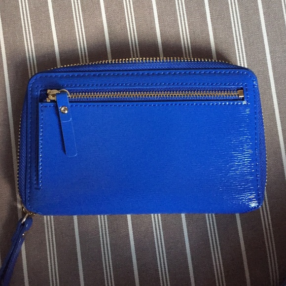 Kate Spade Laurie Wristlet - Picture 3 of 3