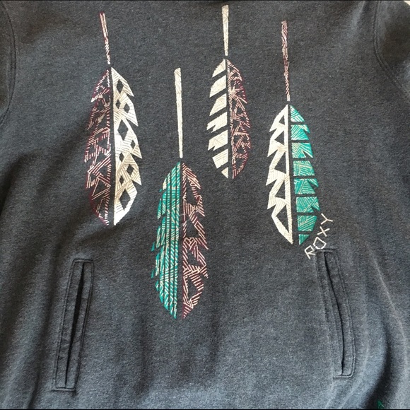 Feather Design Roxy Sweatshirt - Picture 3 of 4