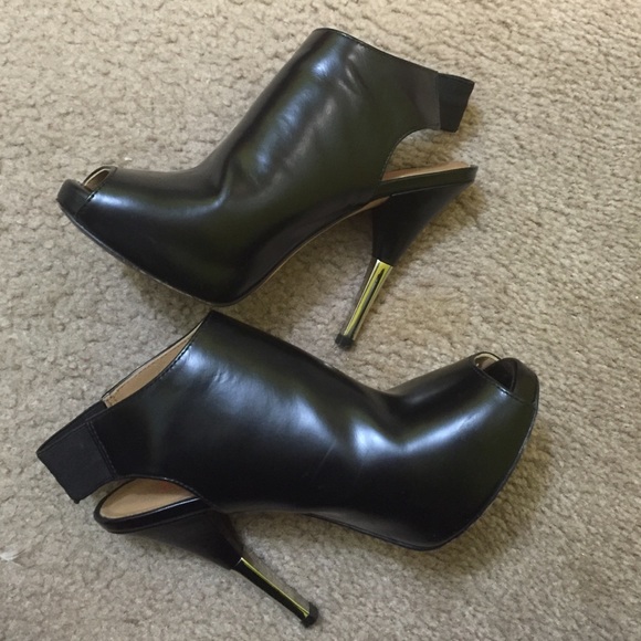 Michael Kors black leather women's  shoes