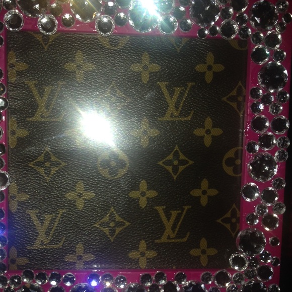 Sold - Picture 2 of 4