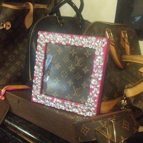 Sold - Picture 3 of 4