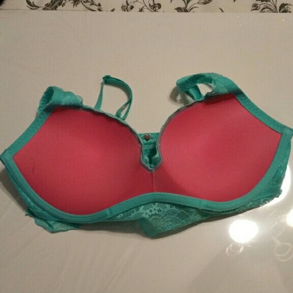 🚫SOLD🛇TROPICAL LACE PUSH-UP BRALETTE. - Picture 3 of 4