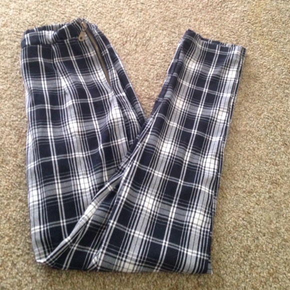 Brandy Melville plaid pants