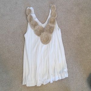 Sleeveless blouse