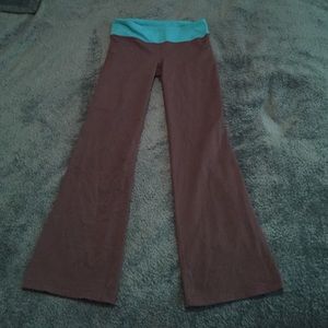 NWOT GAP body gray yoga pants