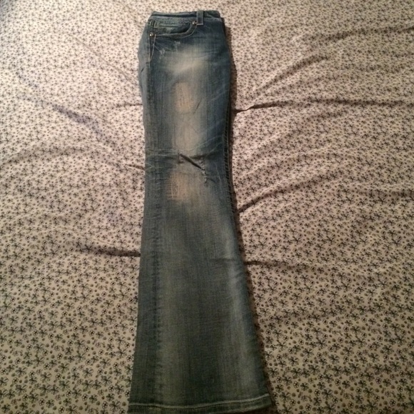 Miss Me Jeans - Picture 3 of 4