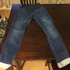 Maternity skinny jeans