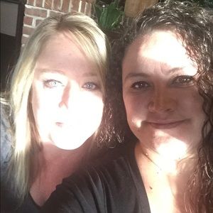 Meet your Posher, Carrie