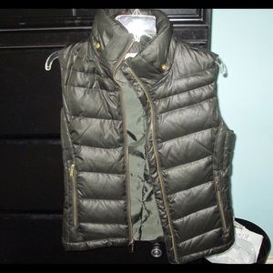 Michael Kors Sleeveless Puffy Jacket