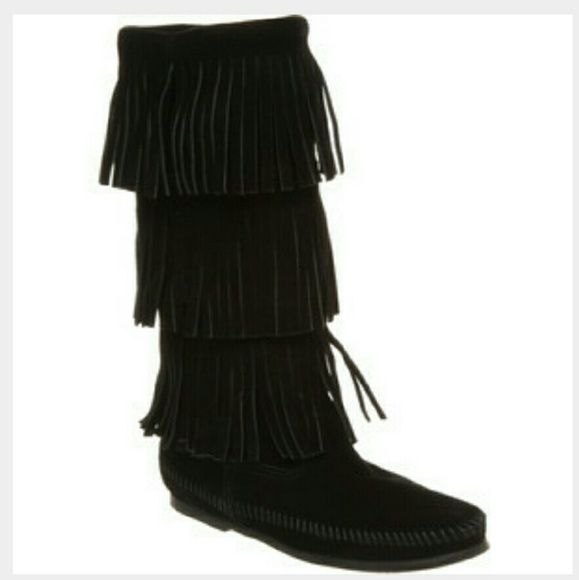 Black fringe boots