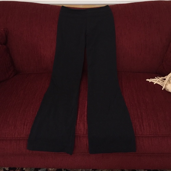 ❌SOLD❌Lululemon black groove yoga pants