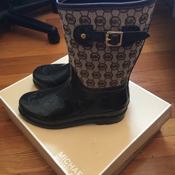 Michael Kors Rainboots
