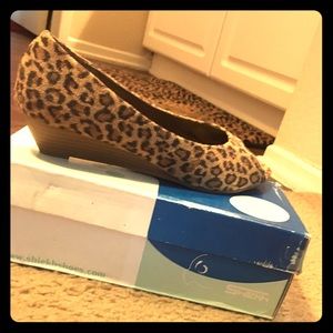 Sheikh leopard flats with small heel