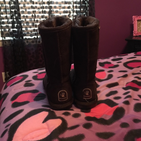 Brown bearpaw boots