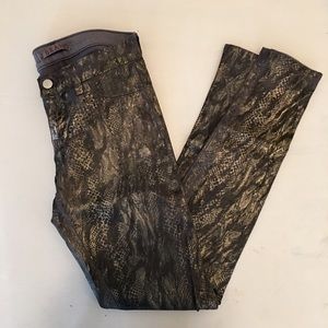 Jbrand snakeskin print jeans! Size 27.