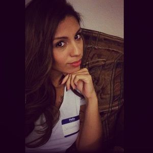 Meet your Posher, Julianna