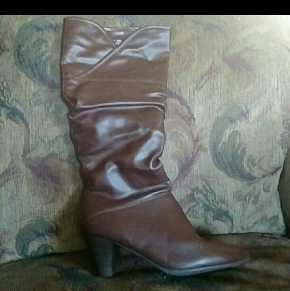 Brown boots