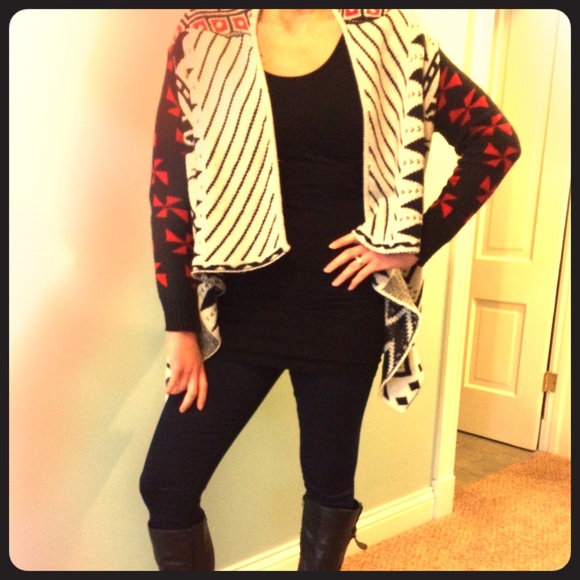 Boutique Aztec cardigan - Picture 1 of 2