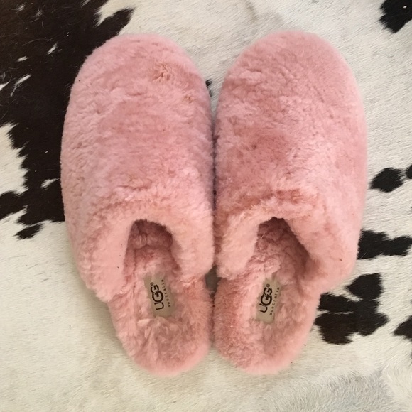 Light pink UGG slippers