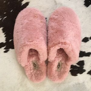 Light pink UGG slippers