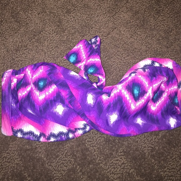 Delias bikini top