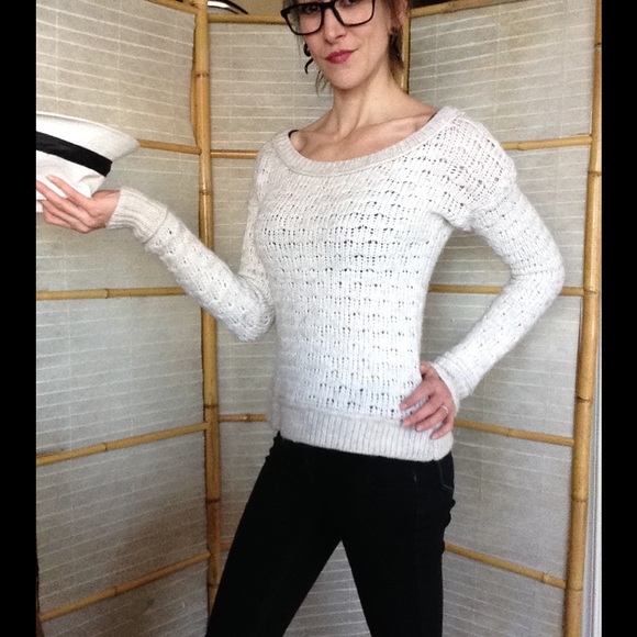 American Eagle Sweater