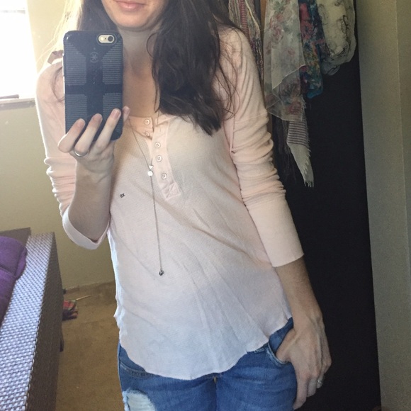 Loose, Long Sleeve Thermal - Picture 1 of 3