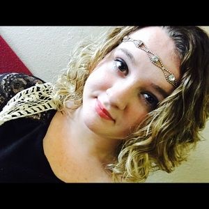 Meet your Posher, Hannah